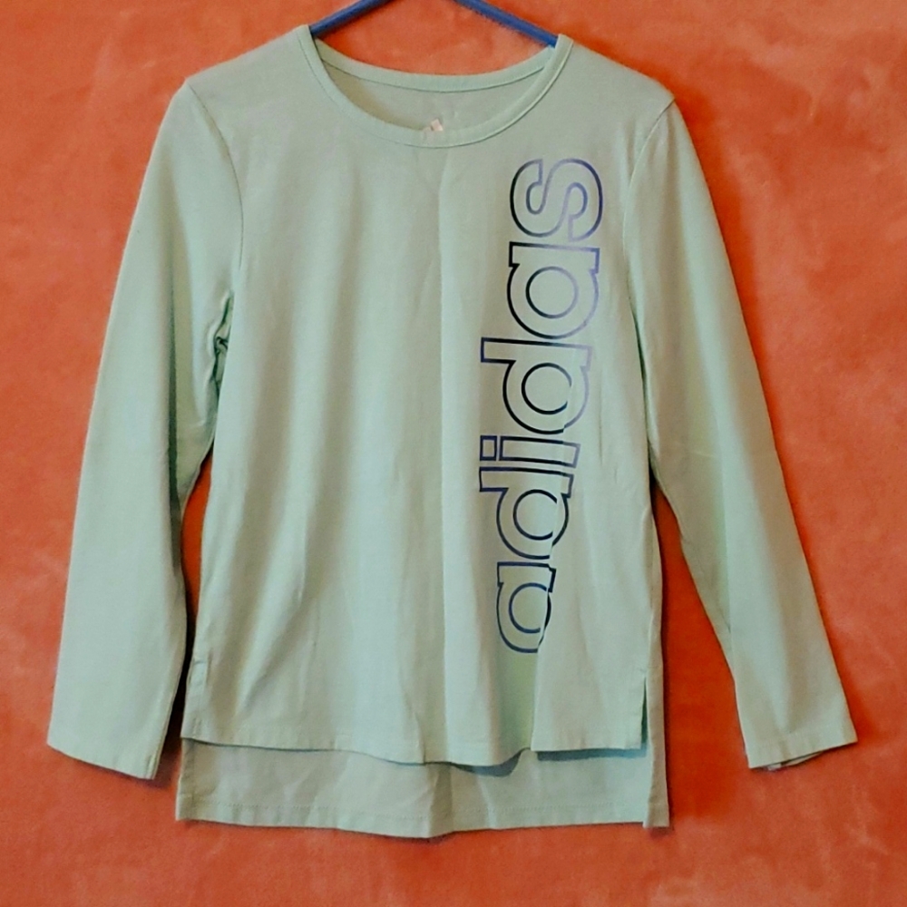 💜 2/$10 Adidas Long Sleeve Tee